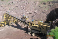 Extraction de minerai de fer fonce  